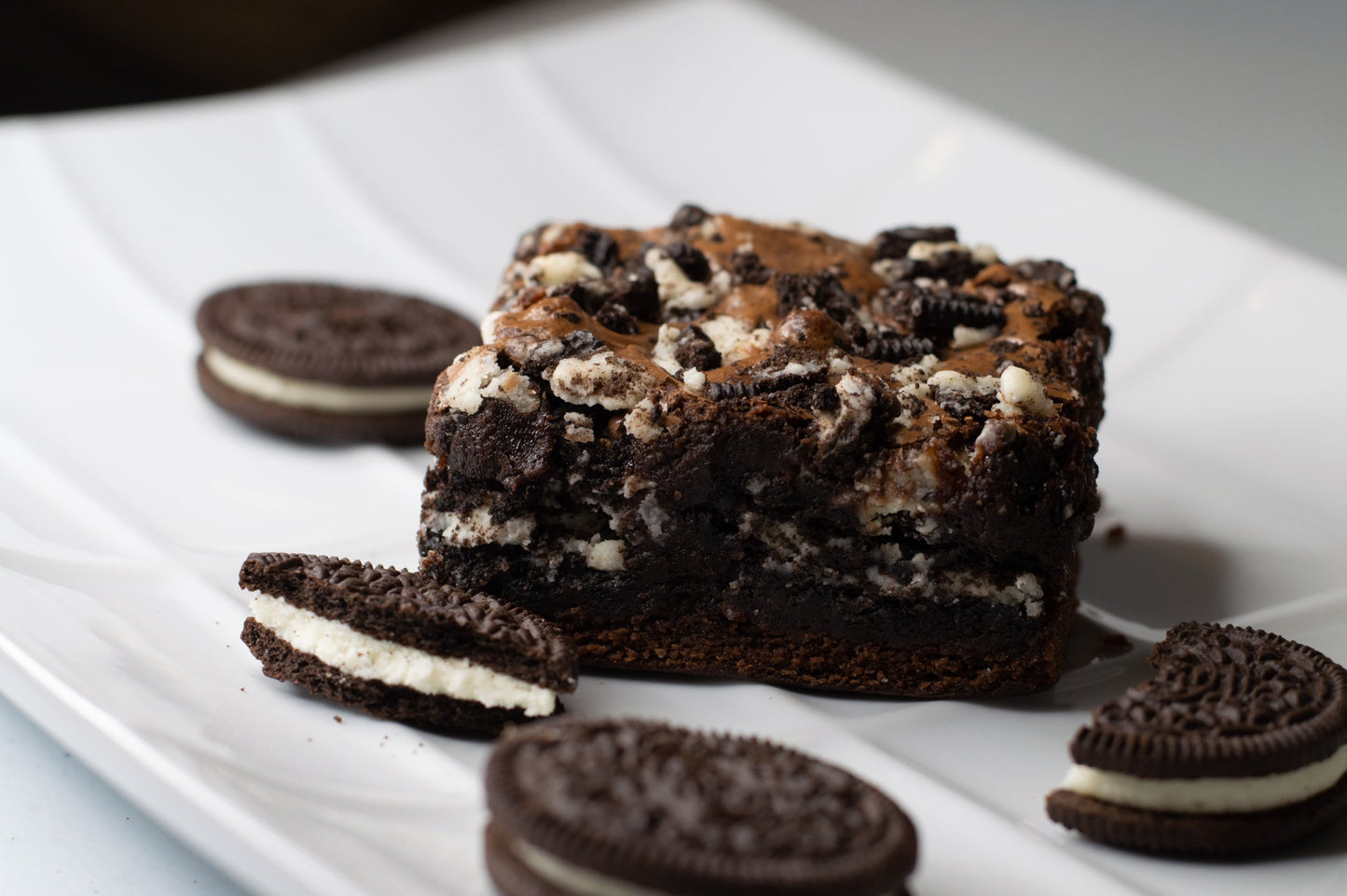 Stuffed Oreo Crumble Brownies